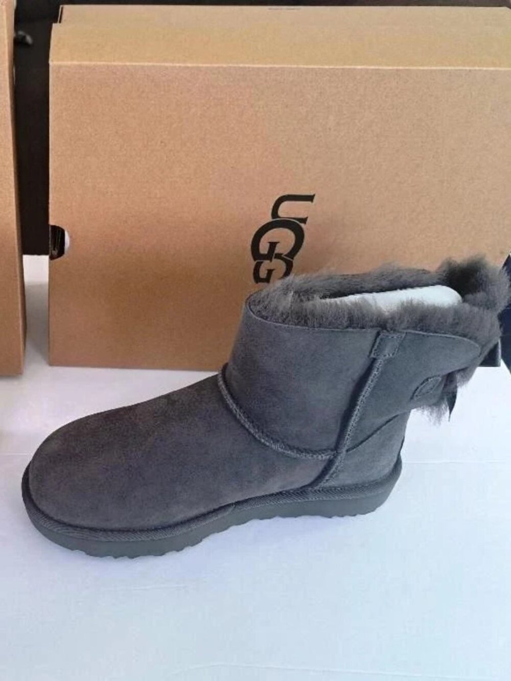 UGG Women Classic Short II Boot, Black Size 6 #1061223 - New in Box